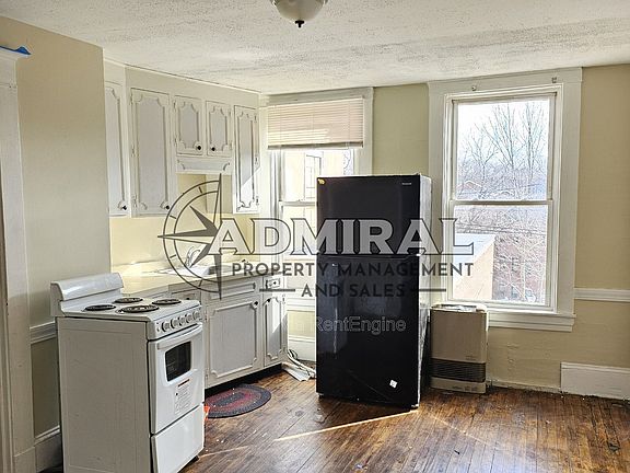 2nd image of 42 N Main St #3