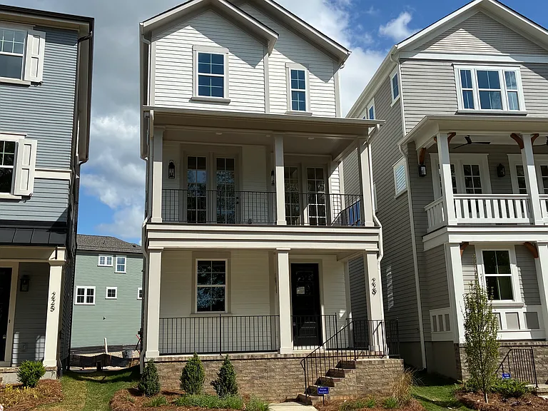 229 Davidson Gateway Dr — Photo 1