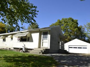 2611 Mayer Ln N, Maplewood, MN 55119