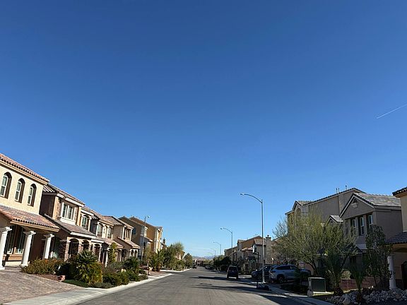 4th image of 6454 Mount Palomar Ave