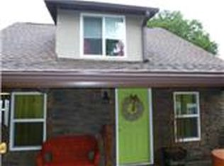 504 S Crescent Ave, Independence, MO 64053