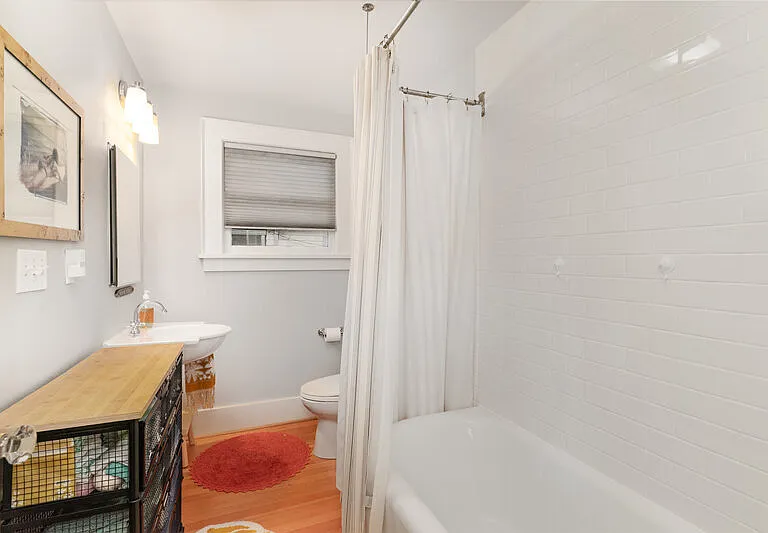 3901 S Court St — Photo 16