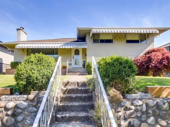 4545 William St, Burnaby, BC V5C 3K5