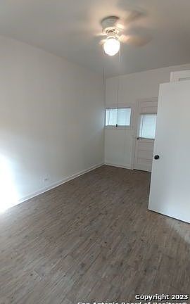 4th image of 530 W Summit Ave