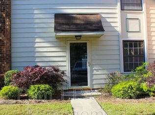 455 Mall Blvd APT 60, Savannah, GA 31406