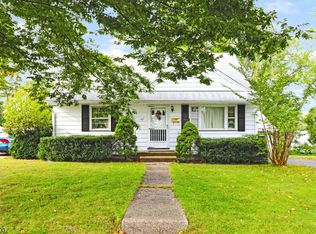 43 Carlton Ter, Bloomfield, NJ 07003