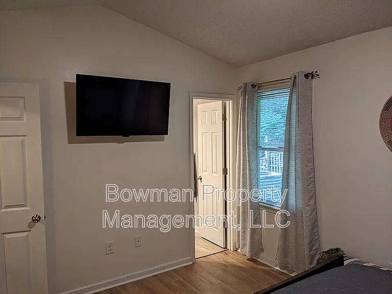 155 Rachel Way — Photo 12
