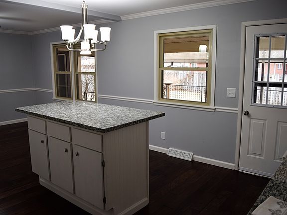 4th image of 9332 W Briarwood Ct