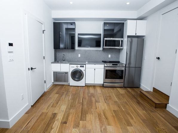 144 E 24th St APT Penthouse