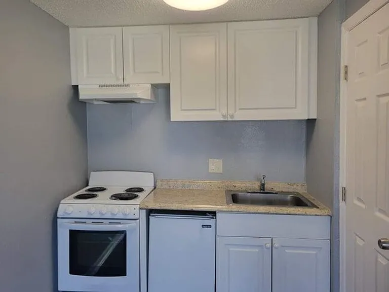 Apollo Beach Villas — Photo 4