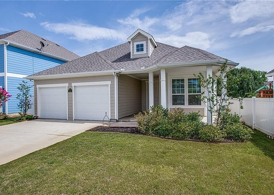 1st image of 9240 Blackstone Dr