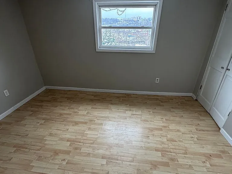 2840 Josephine St — Photo 8