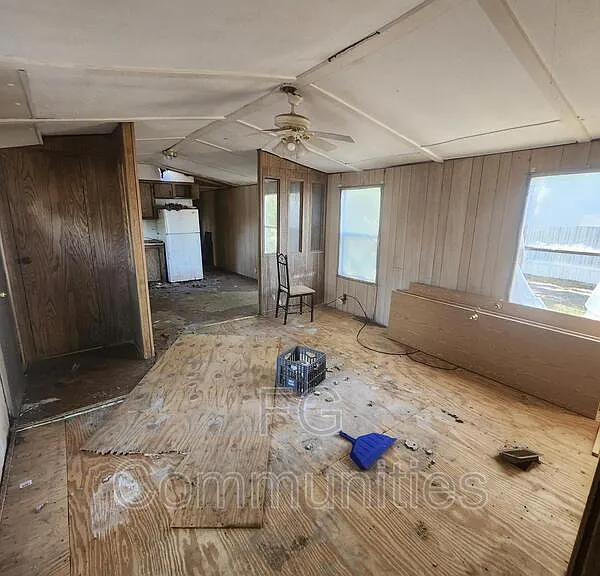 1904 N William St #5 — Photo 9