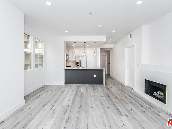3rd image of 13075 Pacific Promenade APT 317