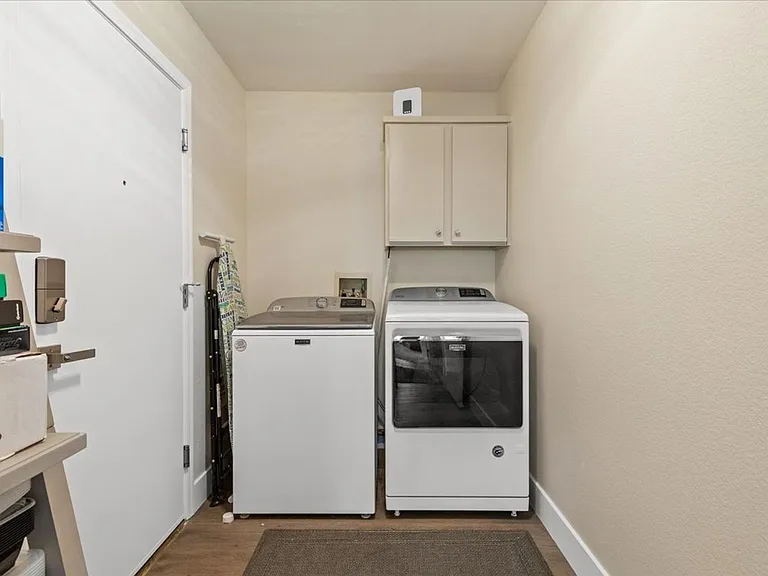 2705 Valley Downs Dr — Photo 21