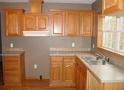5th image of 2164 E Cedar St