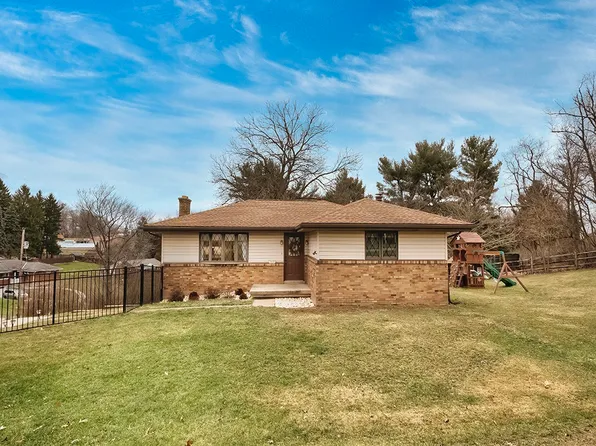 119 Alcott Dr, Sewickley, PA 15143