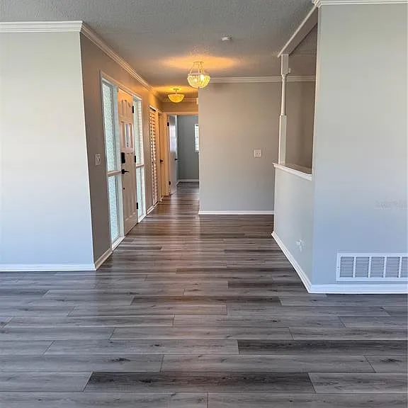 16 Courtney Pl — Photo 12