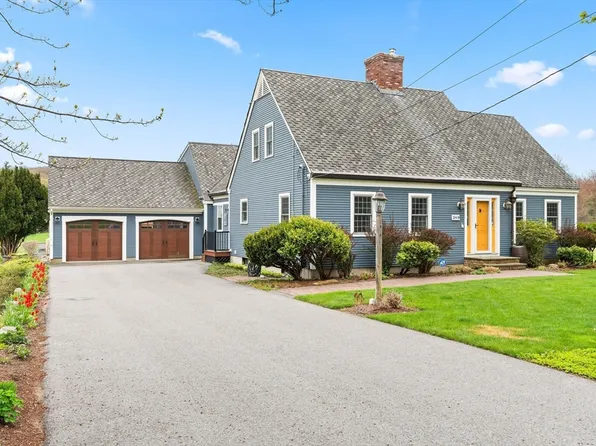 249 Pierce St, Leominster, MA 01453