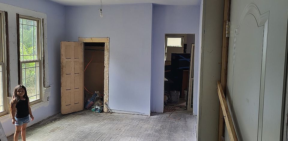 2nd image of 1402 High St