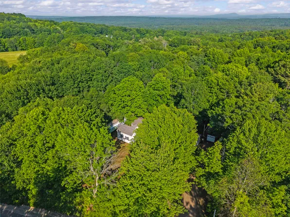 60 Pinnacle Road, Liberty, ME 04949