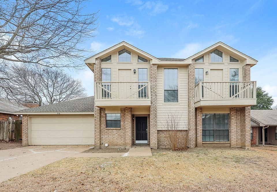 1st image of 216 Mesa Wood Dr