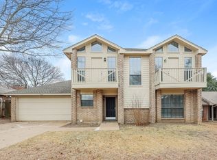216 Mesa Wood Dr, Glenn Heights, TX 75154