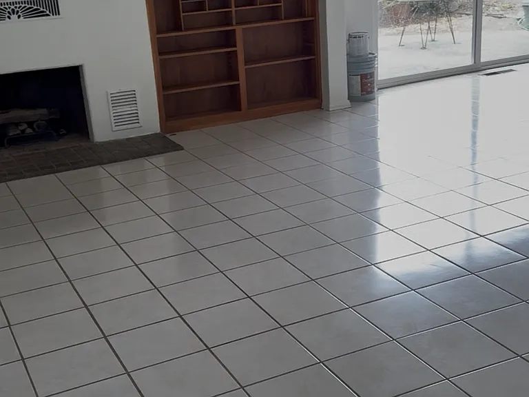 1252 W Cliff Dr — Photo 6