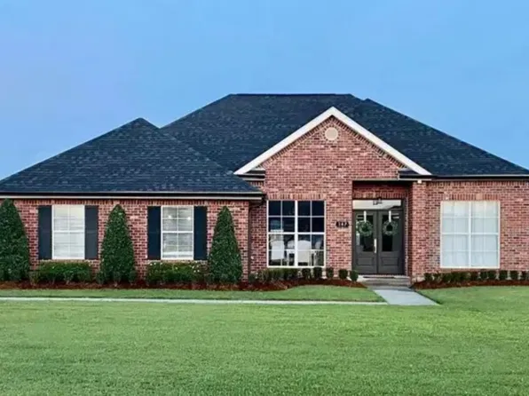 147 Manchester Dr, Houma, LA 70360