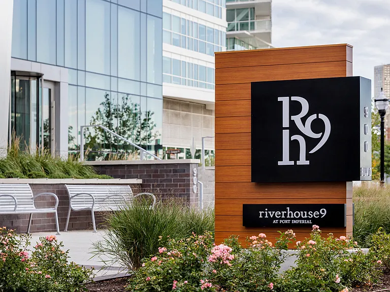 RiverHouse 9 at Port Imperial — Photo 10