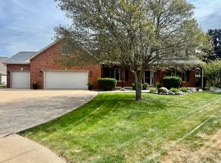 126 Parkside Ct, Oglesby, IL 61348