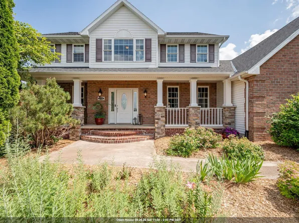 2756 Amethyst Ct, Green Bay, WI 54311