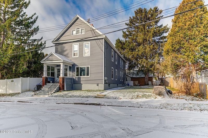 2nd image of 8 Krull Street