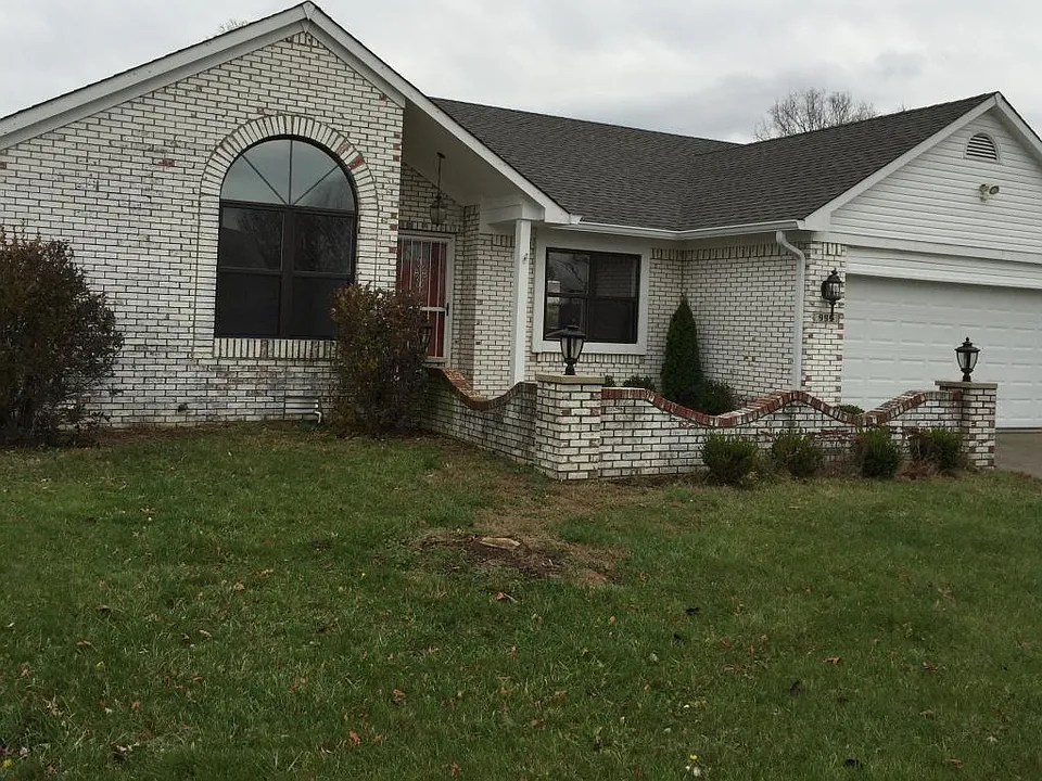 999 Leatherwood Dr
