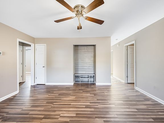 5th image of 104 Blackfoot Dr