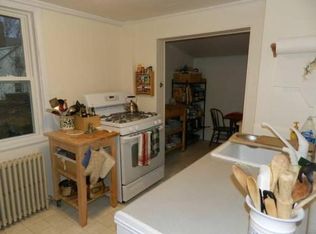 16 Myrtle Sq #B, Gloucester, MA 01930