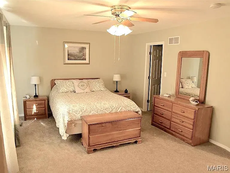 347 Logan Dr — Photo 18