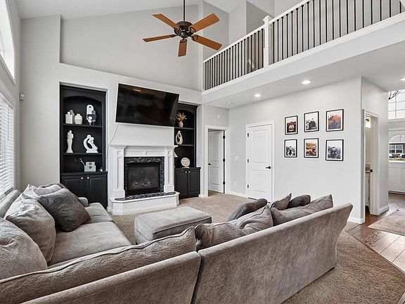 5th image of 5415 Triple Crown Dr