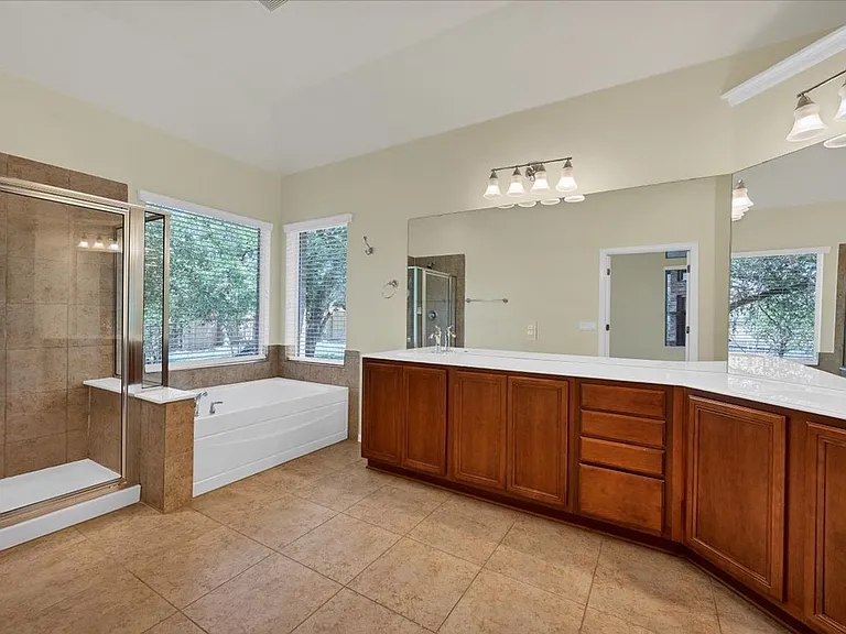203 Raindance Cv — Photo 15