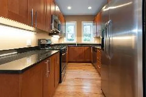 8 Lothian Rd Photo 1