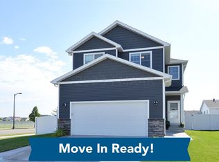 7310 18th St S, Fargo, ND 58104