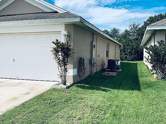 2nd image of 2656 Willow Glen Cir