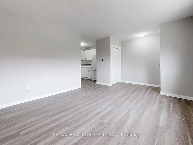 362 Elgin Ct #3 — Photo 11