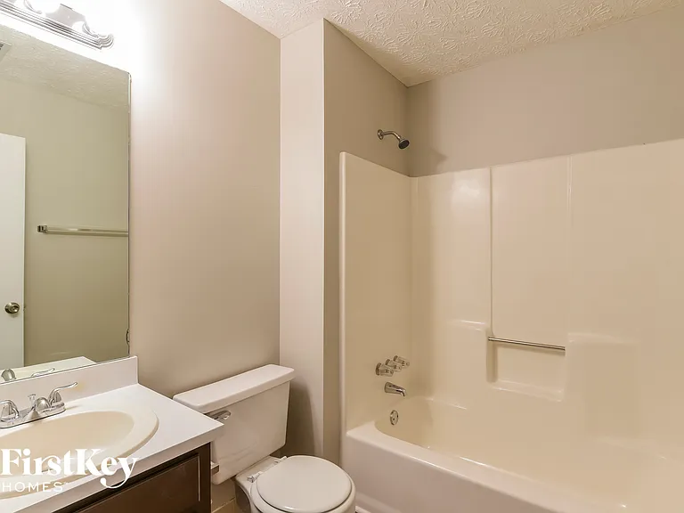 2763 Marcia Dr — Photo 12