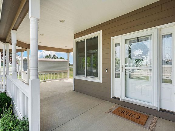 3rd image of 750 Falcon Ct