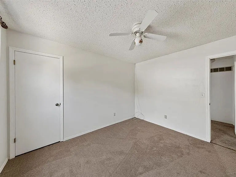 830 Nykiel Ct — Photo 20