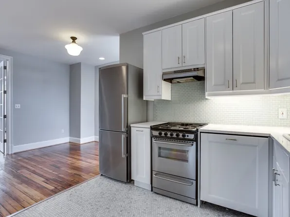 1127 Fairmont St NW APT 3, Washington, DC 20009