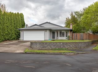 3420 SE Elizabeth Pl, Troutdale, OR 97060