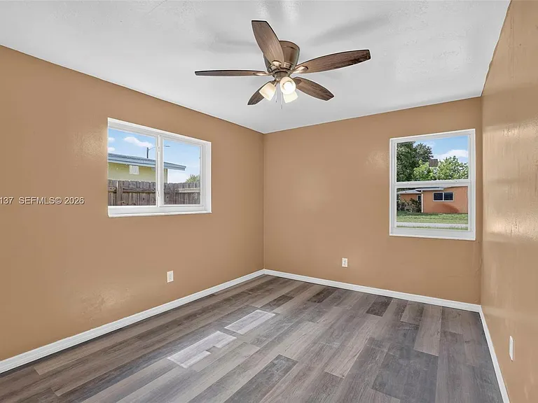 4351 NW 25th St — Photo 26