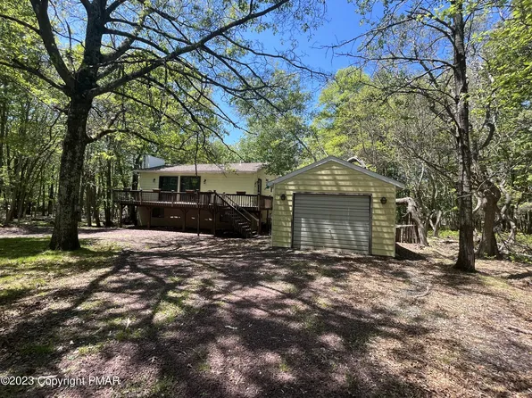 173 Schochs Mill Rd, Blakeslee, PA 18610